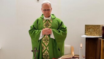 Il Papa al Gemelli in costante miglioramento, ha celebrato la Messa: grazie per le cure